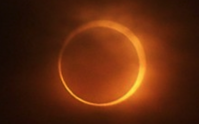 Гибридное (полное/кольцеобразное) солнечное затмение в Скорпионе 3 ноября 2013 года